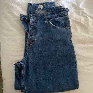 Abercrombie curve love The Mom High Rise S 29